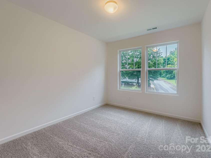 3027 Howell Mill Road, Charlotte, NC 28208.  MLS# CAR4255267, YatesRealty ID 31820. 