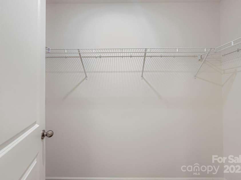 3027 Howell Mill Road, Charlotte, NC 28208.  MLS# CAR4255267, YatesRealty ID 31820. 
