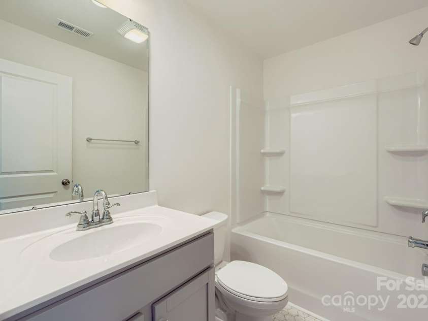 3027 Howell Mill Road, Charlotte, NC 28208.  MLS# CAR4255267, YatesRealty ID 31820. 
