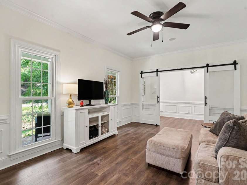 6128 Lake Providence Lane, Charlotte, NC 28277.  MLS# CAR4389001, YatesRealty ID 31820. 