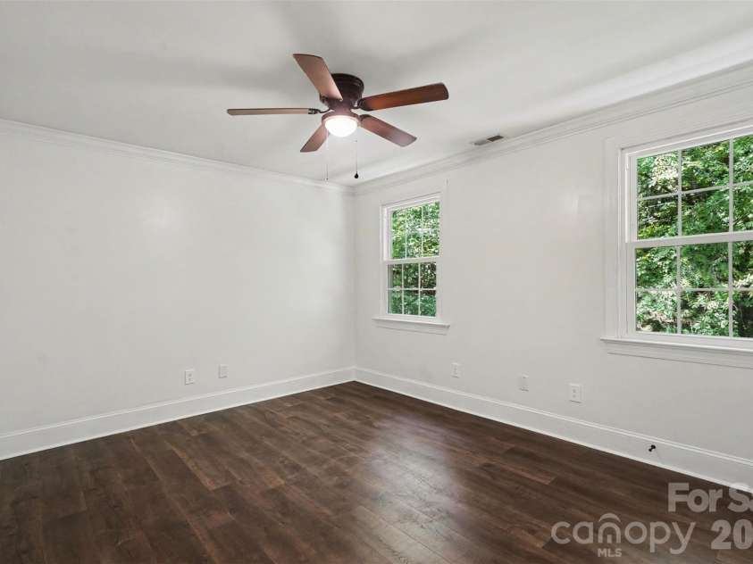 6128 Lake Providence Lane, Charlotte, NC 28277.  MLS# CAR4389001, YatesRealty ID 31820. 