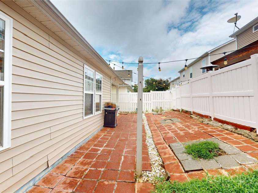 3219 Salud Lane, Fort Mill, SC 29707.  MLS# CAR4288369, YatesRealty ID 31821. 