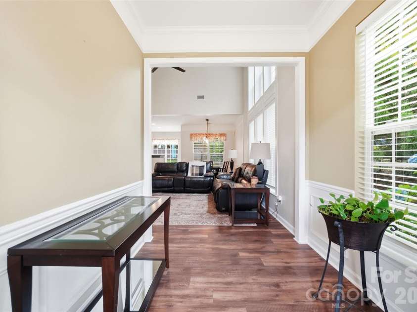 3402 Darlington Road, Matthews, NC 28105.  MLS# CAR4389416, YatesRealty ID 31821. 