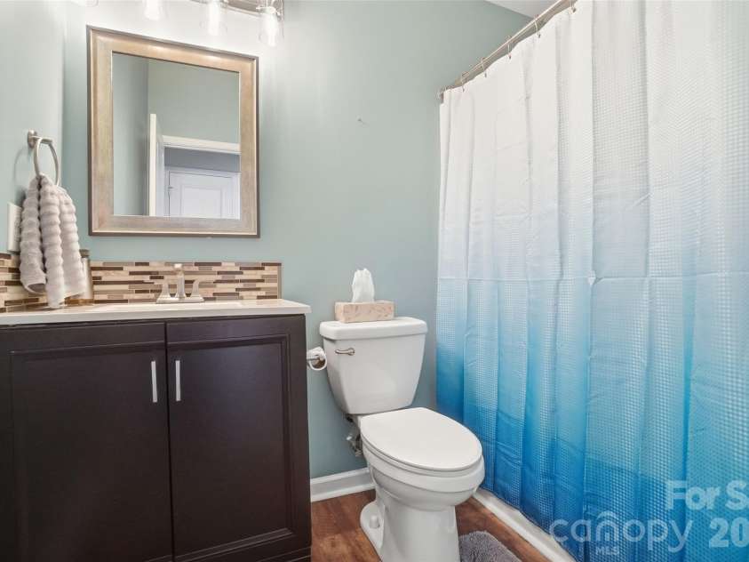 3402 Darlington Road, Matthews, NC 28105.  MLS# CAR4389416, YatesRealty ID 31821. 
