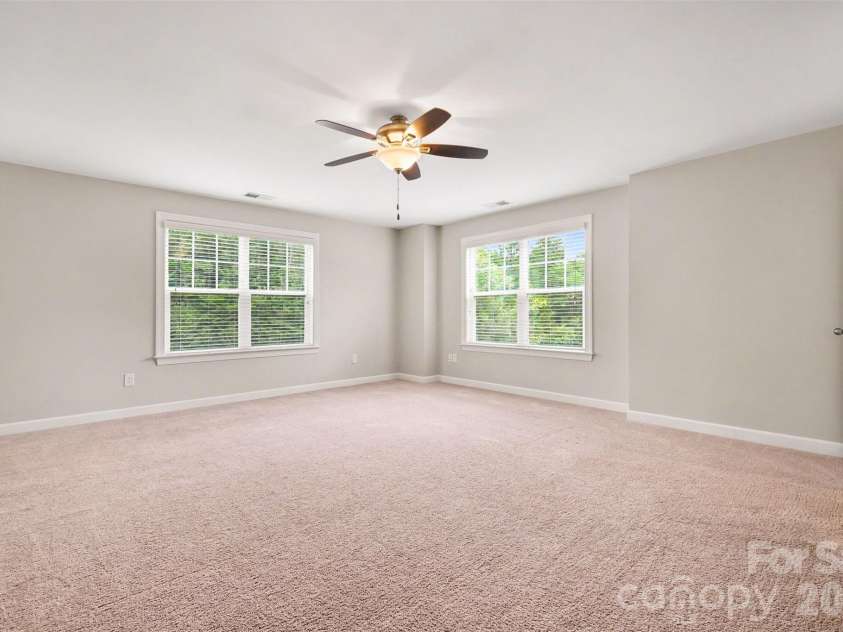 2521 Surveyor General Drive, Waxhaw, NC 28173.  MLS# CAR4426131, YatesRealty ID 31822. Bonus Room