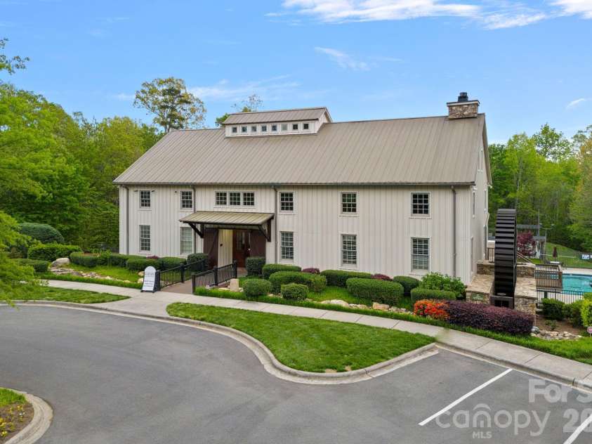 2521 Surveyor General Drive, Waxhaw, NC 28173.  MLS# CAR4426131, YatesRealty ID 31822. Community Mill House