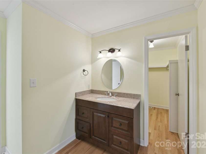 6811 Old Reid Road, Charlotte, NC 28210.  MLS# CAR4284933, YatesRealty ID 31822. Additional Vanity for Primary 