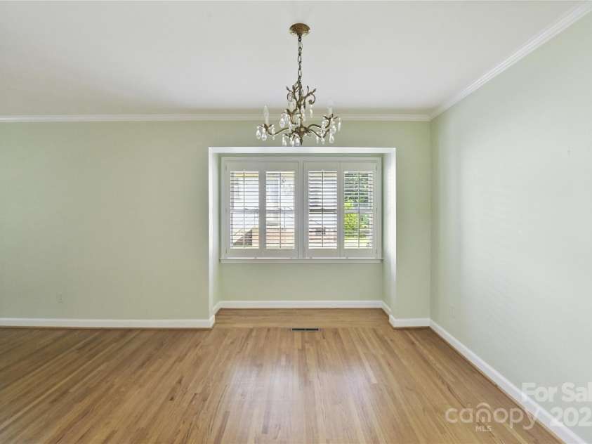 6811 Old Reid Road, Charlotte, NC 28210.  MLS# CAR4284933, YatesRealty ID 31822. Dining Room