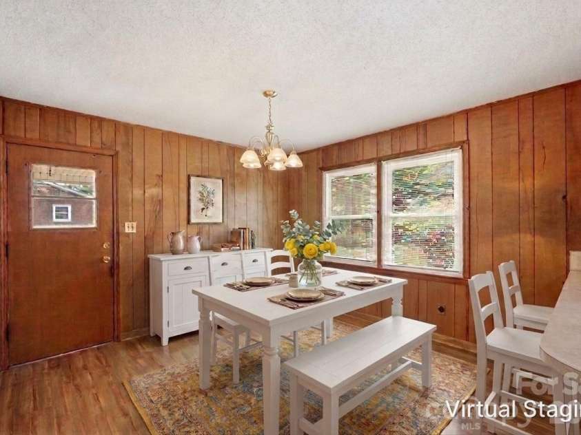 913 Harper Road, Gastonia, NC 28056.  MLS# CAR4390403, YatesRealty ID 31823. Dining Area