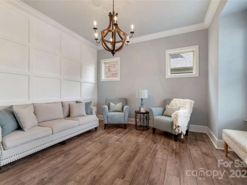 11313 Limehurst Place, Charlotte, NC 28278.  MLS# CAR4269063, YatesRealty ID 31824. 