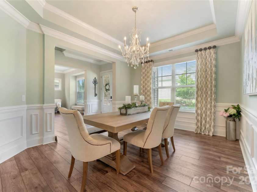 11313 Limehurst Place, Charlotte, NC 28278.  MLS# CAR4269063, YatesRealty ID 31824. 