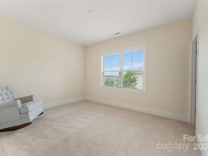 11313 Limehurst Place, Charlotte, NC 28278.  MLS# CAR4269063, YatesRealty ID 31824. 