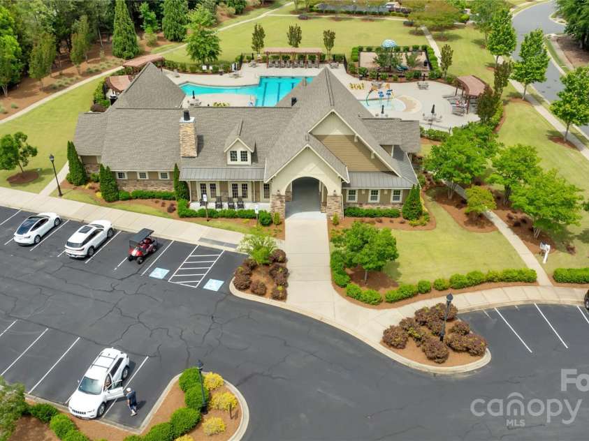 11313 Limehurst Place, Charlotte, NC 28278.  MLS# CAR4269063, YatesRealty ID 31824. 