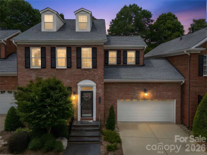 9415 Bonnie Briar Circle, Charlotte, NC 28277.  MLS# CAR4389175, YatesRealty ID 31824. Front of House