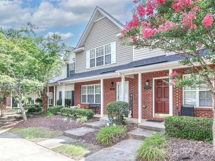 131 Delargy Circle, Mooresville, NC 28117.  MLS# CAR4282919, YatesRealty ID 31826. 