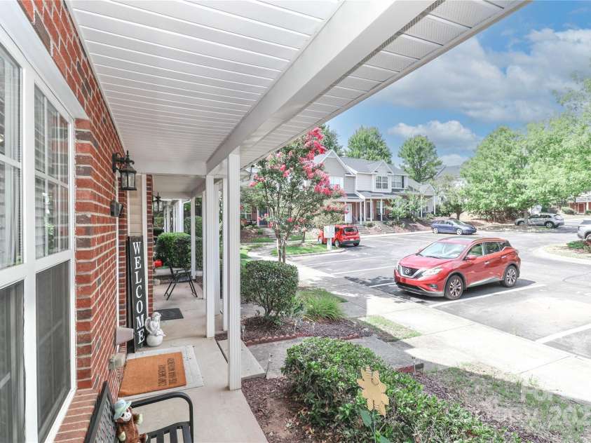 131 Delargy Circle, Mooresville, NC 28117.  MLS# CAR4282919, YatesRealty ID 31826. 