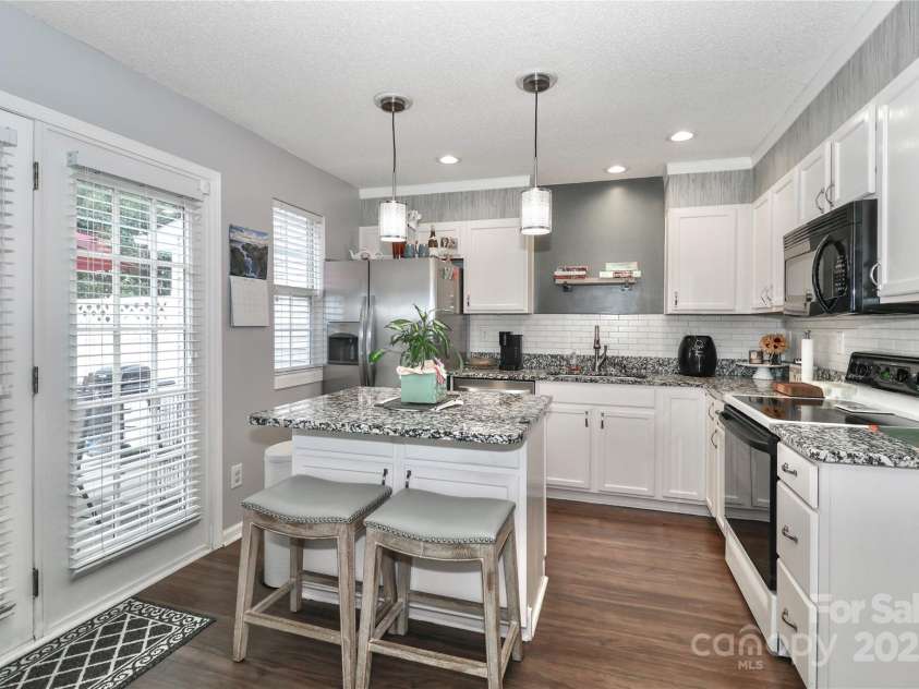 131 Delargy Circle, Mooresville, NC 28117.  MLS# CAR4282919, YatesRealty ID 31826. 