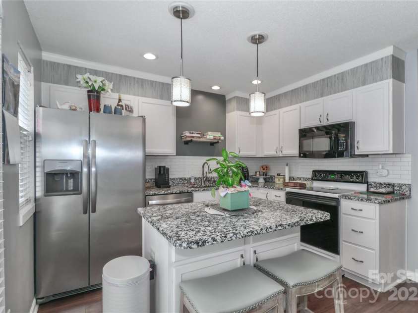 131 Delargy Circle, Mooresville, NC 28117.  MLS# CAR4282919, YatesRealty ID 31826. 