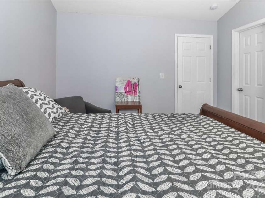 131 Delargy Circle, Mooresville, NC 28117.  MLS# CAR4282919, YatesRealty ID 31826. 