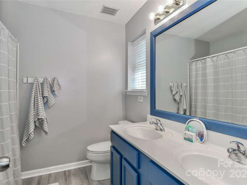 131 Delargy Circle, Mooresville, NC 28117.  MLS# CAR4282919, YatesRealty ID 31826. 