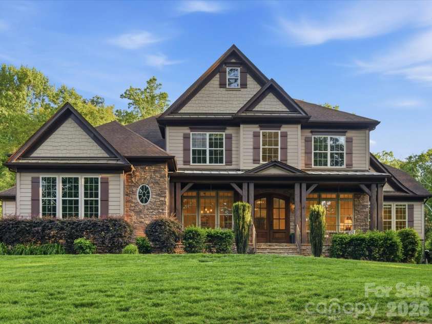 1126 Bromley Drive, Matthews, NC 28104.  MLS# CAR4379610, YatesRealty ID 31827. 