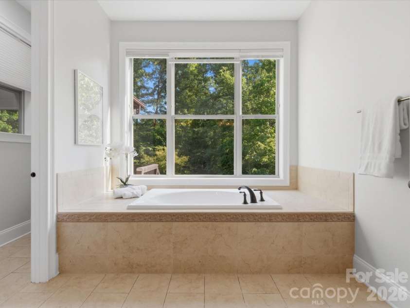 1126 Bromley Drive, Matthews, NC 28104.  MLS# CAR4379610, YatesRealty ID 31827. 