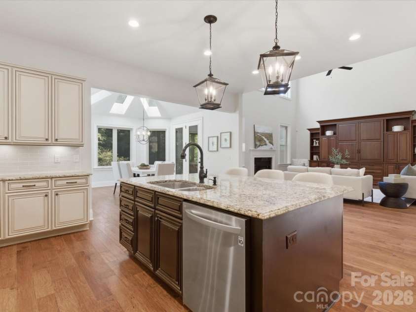 1126 Bromley Drive, Matthews, NC 28104.  MLS# CAR4379610, YatesRealty ID 31827. 