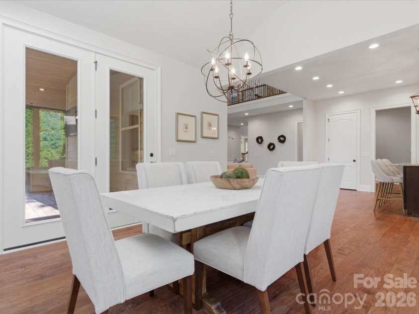 1126 Bromley Drive, Matthews, NC 28104.  MLS# CAR4379610, YatesRealty ID 31827. 