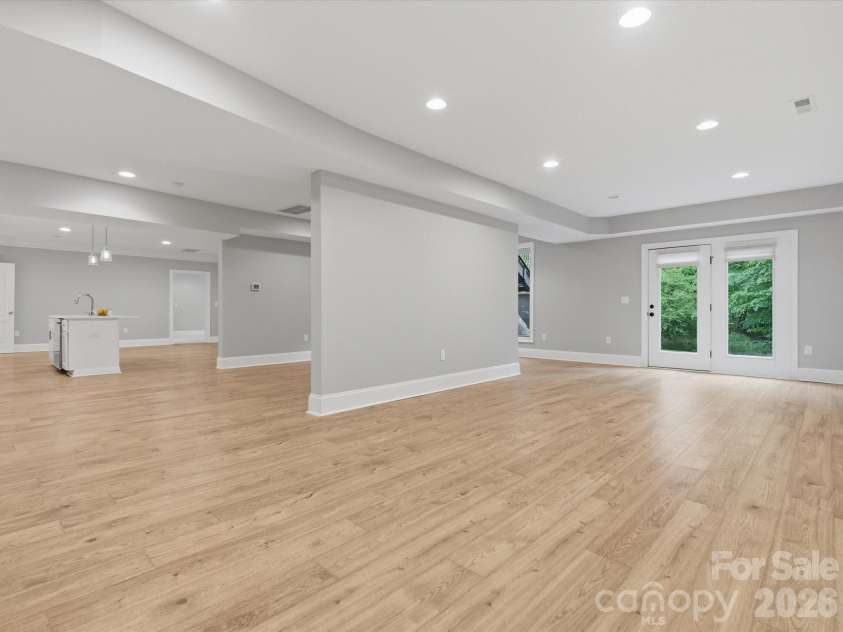 1126 Bromley Drive, Matthews, NC 28104.  MLS# CAR4379610, YatesRealty ID 31827. 