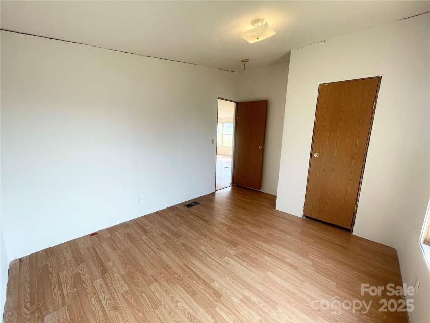 177 Titanium Drive, Statesville, NC 28625.  MLS# CAR4290837, YatesRealty ID 31827. 