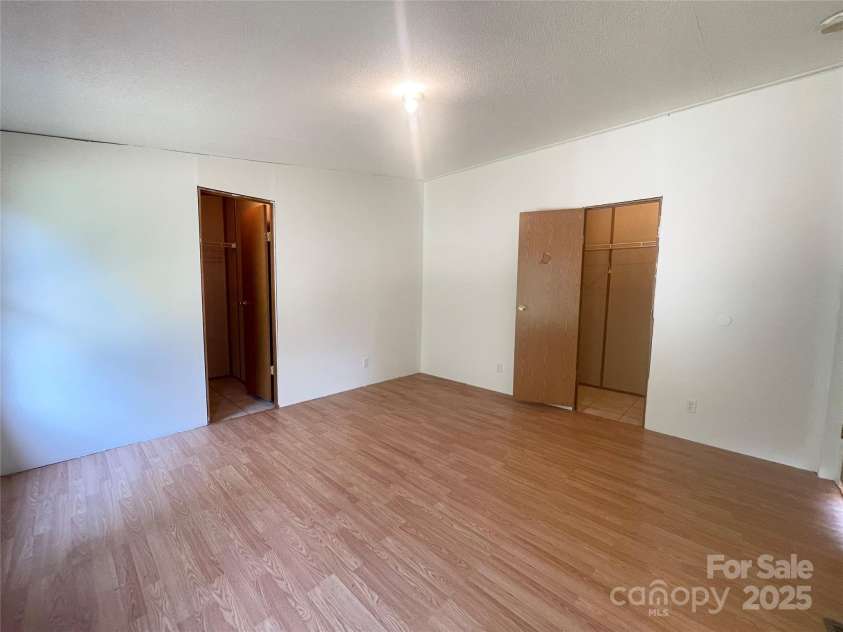 177 Titanium Drive, Statesville, NC 28625.  MLS# CAR4290837, YatesRealty ID 31827. 