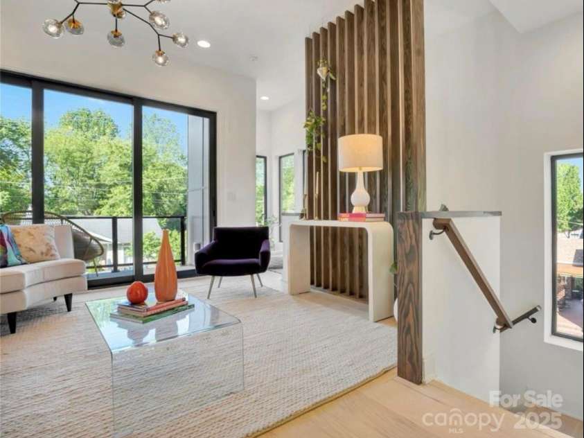 1005 Zinc Lane, Charlotte, NC 28205.  MLS# CAR4291741, YatesRealty ID 31829. 
