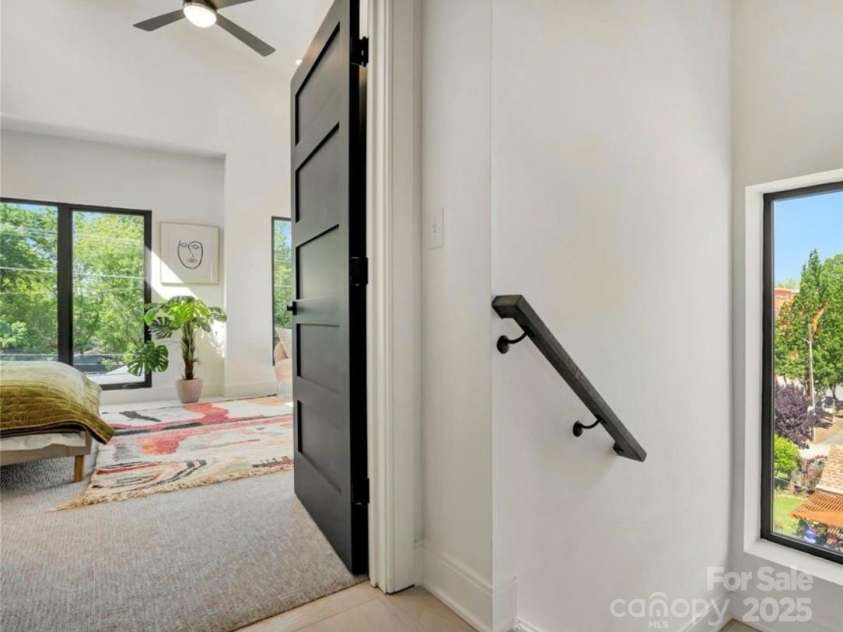 1005 Zinc Lane, Charlotte, NC 28205.  MLS# CAR4291741, YatesRealty ID 31829. 