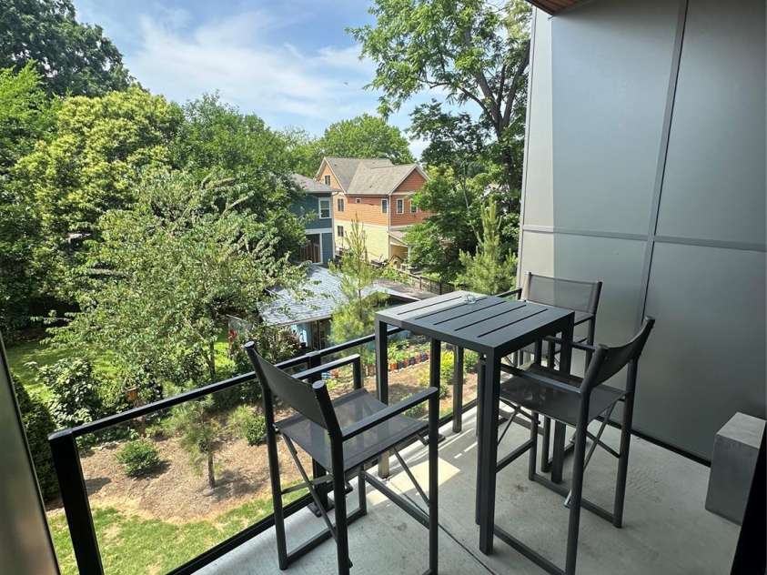 1005 Zinc Lane, Charlotte, NC 28205.  MLS# CAR4291741, YatesRealty ID 31829. 