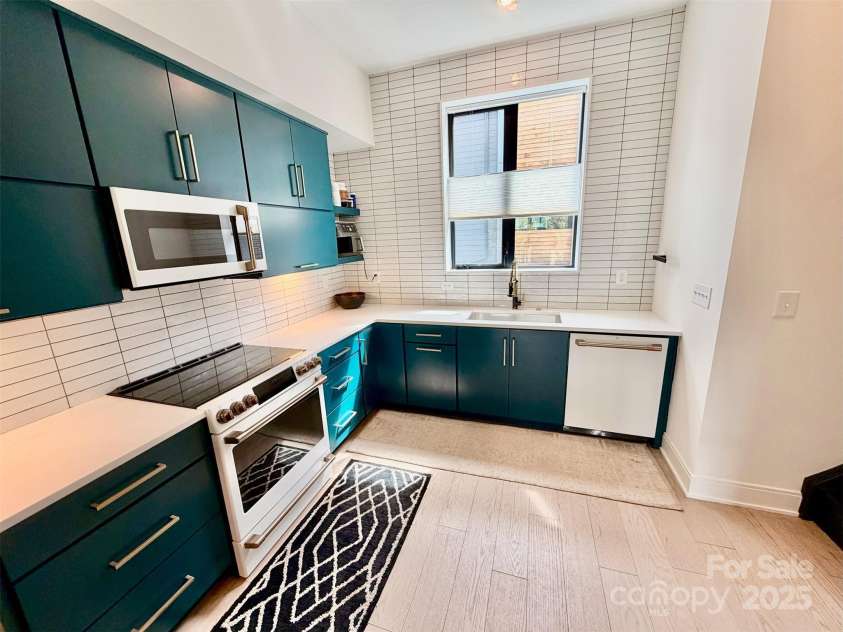 1005 Zinc Lane, Charlotte, NC 28205.  MLS# CAR4291741, YatesRealty ID 31829. 