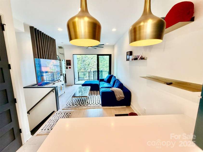 1005 Zinc Lane, Charlotte, NC 28205.  MLS# CAR4291741, YatesRealty ID 31829. 