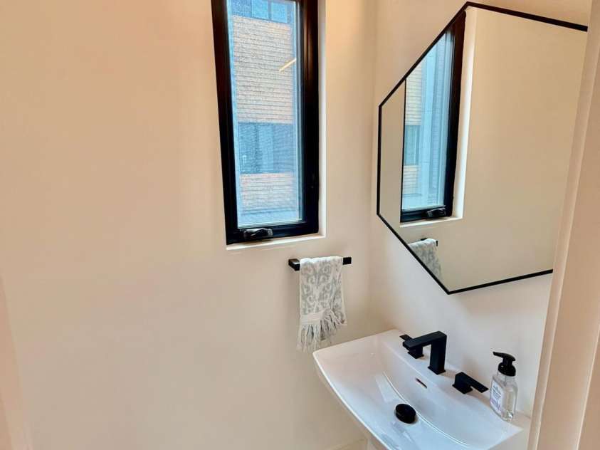 1005 Zinc Lane, Charlotte, NC 28205.  MLS# CAR4291741, YatesRealty ID 31829. 