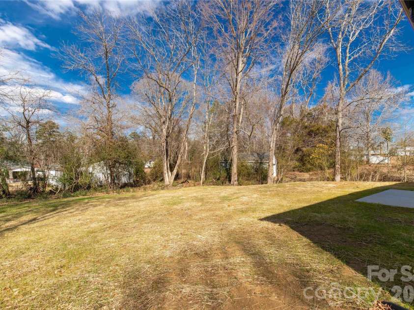 2166 Reeves Road, Lancaster, SC 29720.  MLS# CAR4325559, YatesRealty ID 3183. 