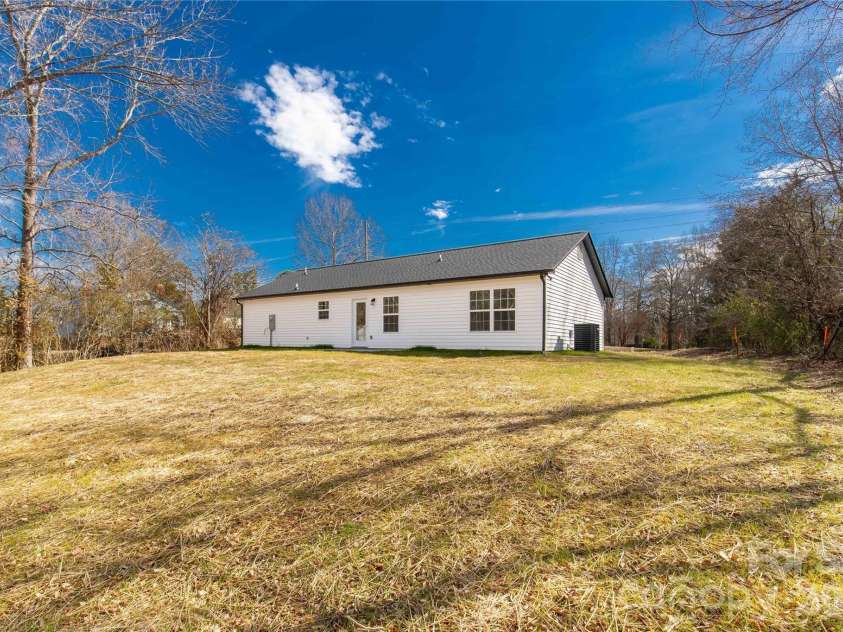2166 Reeves Road, Lancaster, SC 29720.  MLS# CAR4325559, YatesRealty ID 3183. 