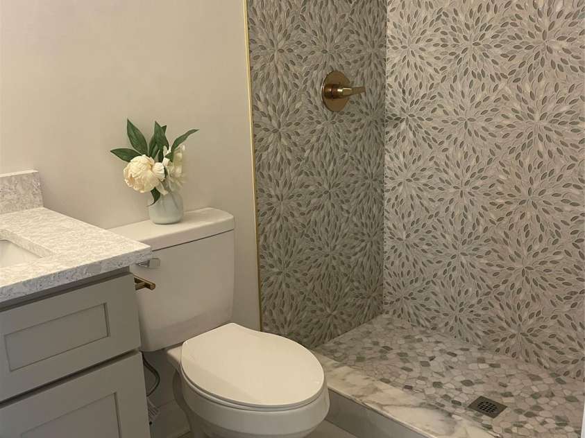 5840 Charing Place, Charlotte, NC 28211.  MLS# CAR4266870, YatesRealty ID 31830. 