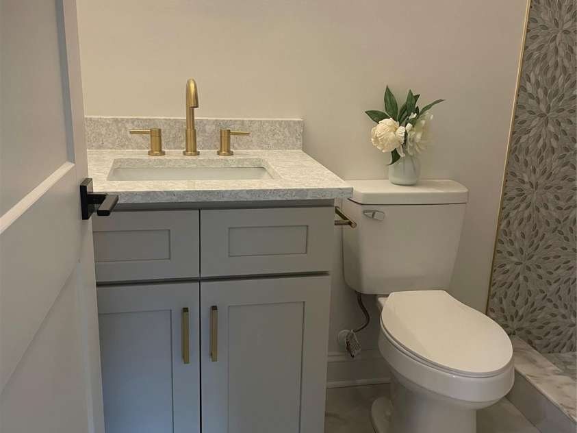 5840 Charing Place, Charlotte, NC 28211.  MLS# CAR4266870, YatesRealty ID 31830. 