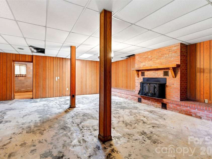 103 Richard Lane, Black Mountain, NC 28711.  MLS# CAR4393479, YatesRealty ID 31831. Basement den