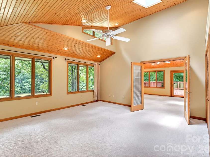 103 Richard Lane, Black Mountain, NC 28711.  MLS# CAR4393479, YatesRealty ID 31831. Primary bedroom