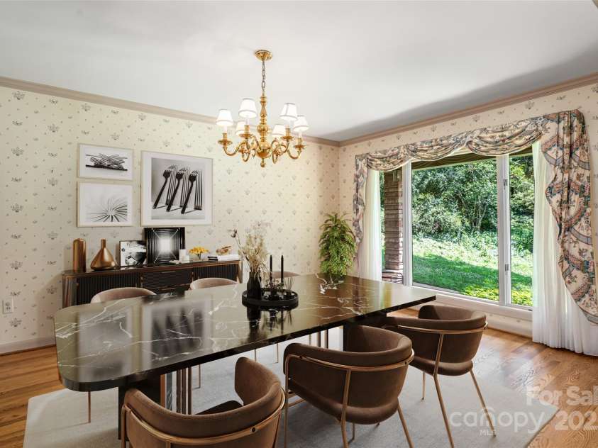 426 Vanderbilt Road, Asheville, NC 28803.  MLS# CAR4255480, YatesRealty ID 31831. Virtually Staged