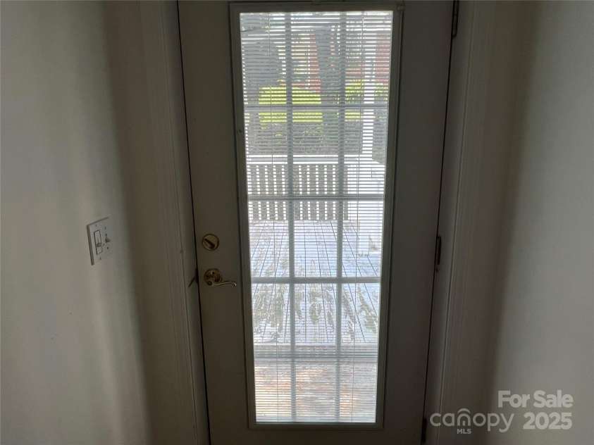 92 Mountain View Road, Burnsville, NC 28714.  MLS# CAR4278979, YatesRealty ID 31832. Great potential
