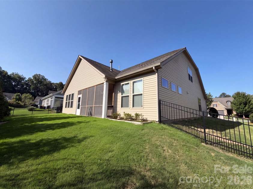 9565 Horsebit Lane, Concord, NC 28027.  MLS# CAR4406554, YatesRealty ID 31832. 