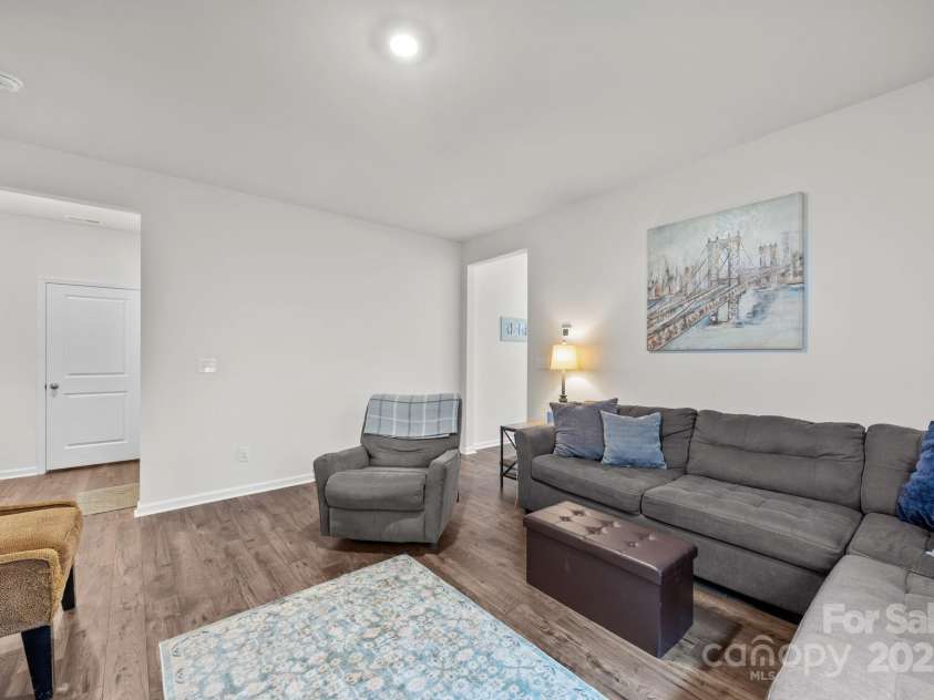 183 Marathon Lane, Candler, NC 28715.  MLS# CAR4284334, YatesRealty ID 31833. 