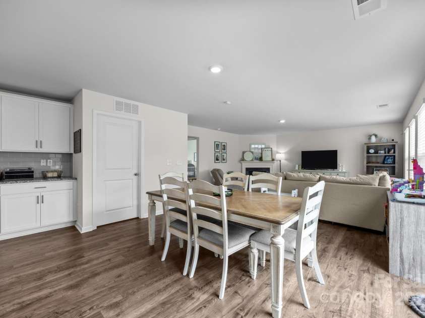 183 Marathon Lane, Candler, NC 28715.  MLS# CAR4284334, YatesRealty ID 31833. 