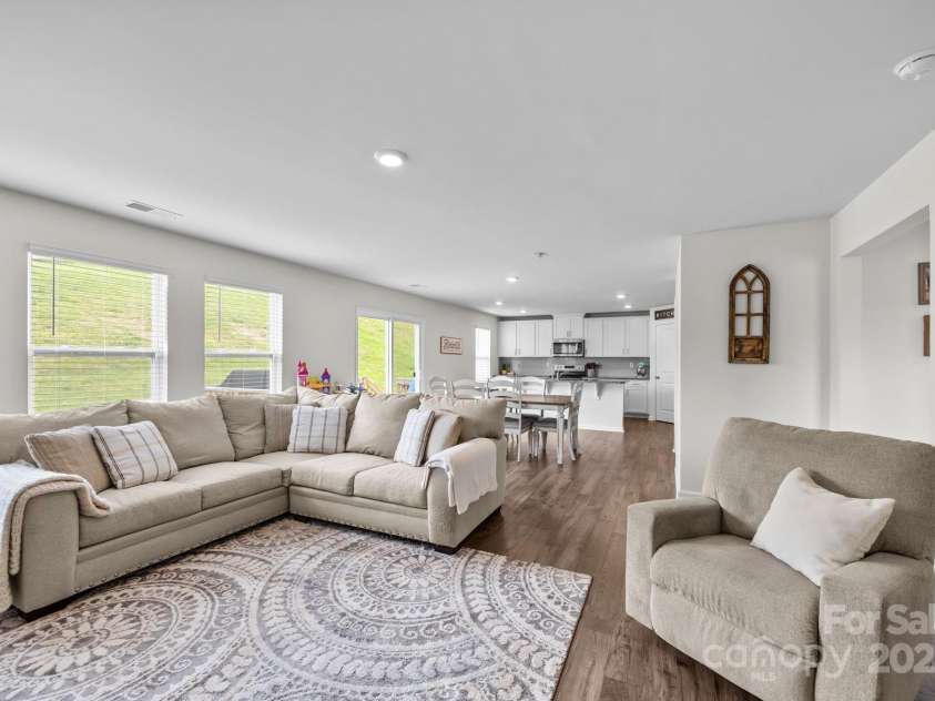 183 Marathon Lane, Candler, NC 28715.  MLS# CAR4284334, YatesRealty ID 31833. An open layout that feels bright and expansive with tons of natural light.