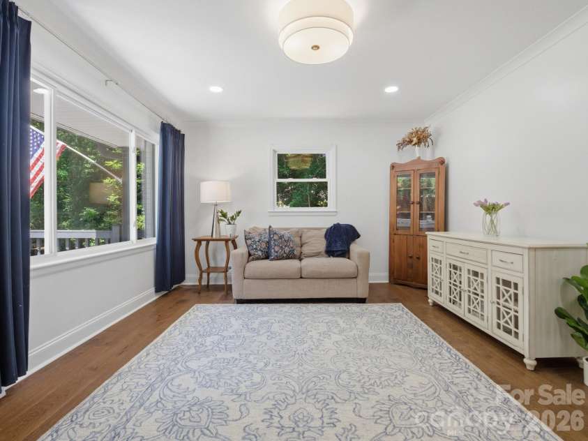 6819 Woodstock Drive, Charlotte, NC 28210.  MLS# CAR4394251, YatesRealty ID 31834. 